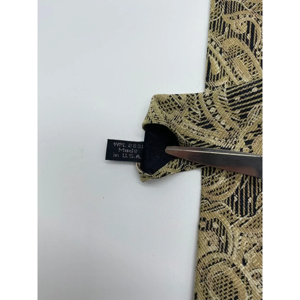 Studio Bugatti Mens Gold Black Paisley Striped 100% Italian Silk Tie Made in USA